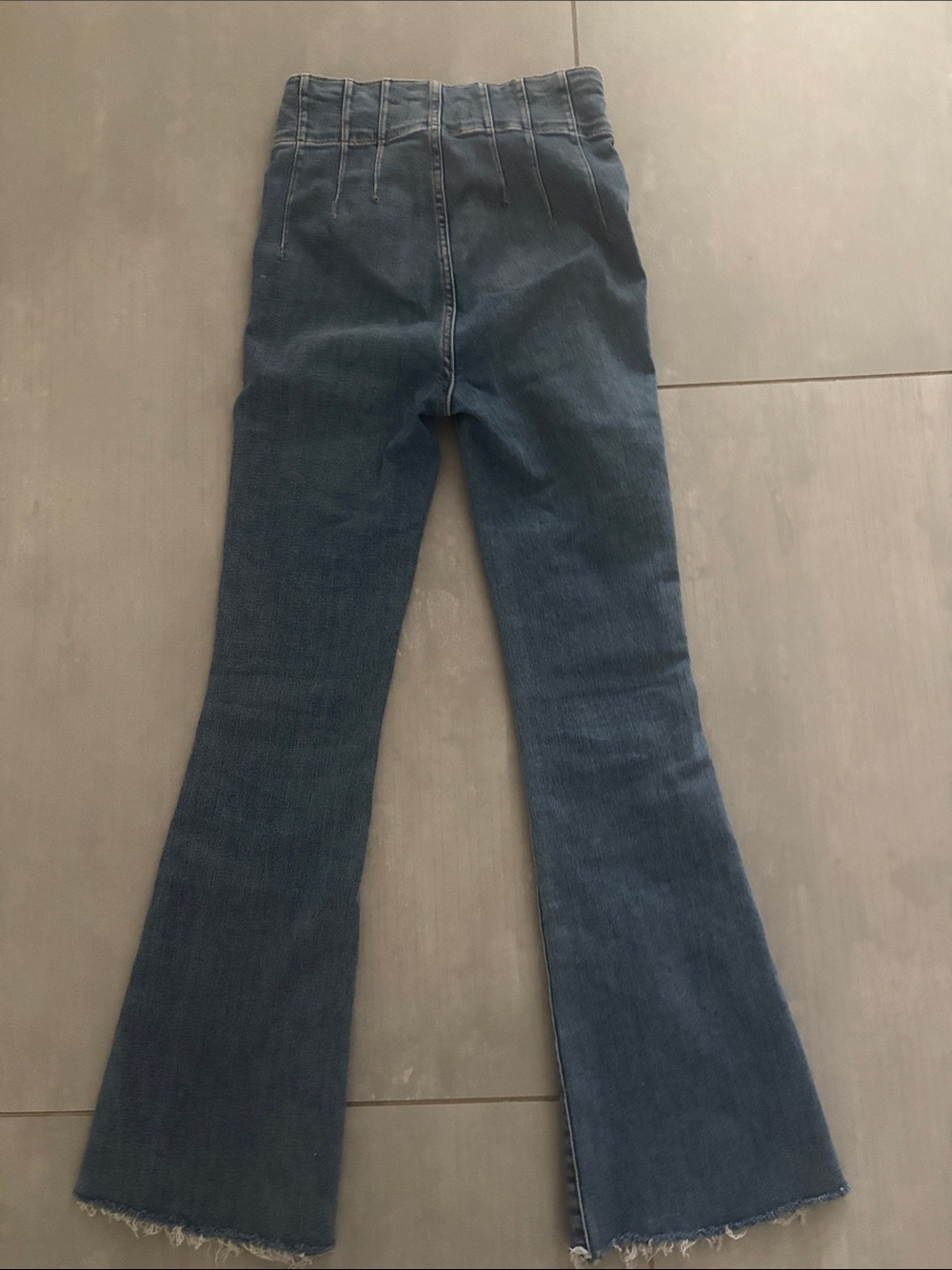 Free People WE THE FREE Jayde High-Waist Flared Jeans in Dark Blue - Picture 2 of 5